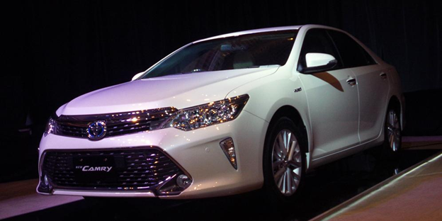 Mobil Toyota Camry - Inilah Kekurangan Dan Kelebihan Mobil Hybrid dan Non Hybrid