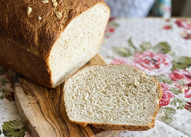 Bread Machine Honey Wheat Oat Bread