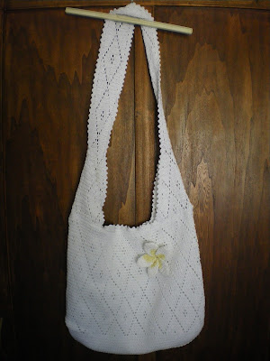 crochet bag whit frangipane flower