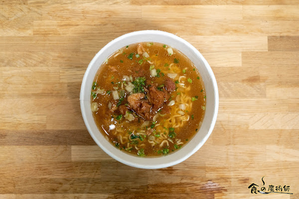 味丹「勝王牡蠣雞湯風味拉麵」