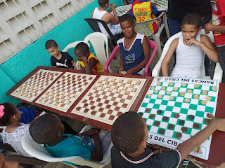 Mini torneo de Damas para celebrar dos cumpleaños