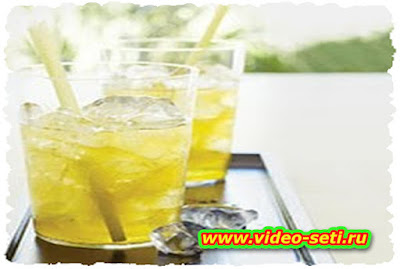 How To Make Lemon-Ginger and Iced Green Tea