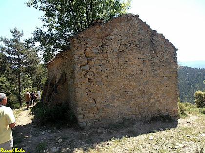 El mur de ponent de l'ermita de Santa Fe de Quer. Autor: Ricard Badia