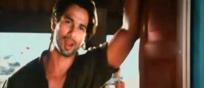 Screen Shot Of Hindi Movie Teri Meri Kahani (2012) Download And Watch Online Free at worldfree4u.com