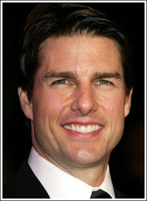 Cruise Celebrity on Celebrity Update Pose  Tom Cruise Smile