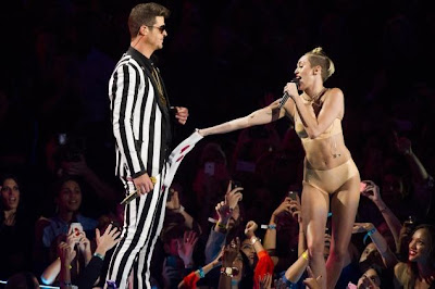 Miley Cyrus Snatches Crown Queen of Obscene at VMAs | Miley Cyrus MTV's Video Music Awards 