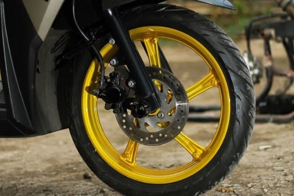 Tampilan Cat Velg Motor Warna Gold Yang Bagus Dudungmaman07