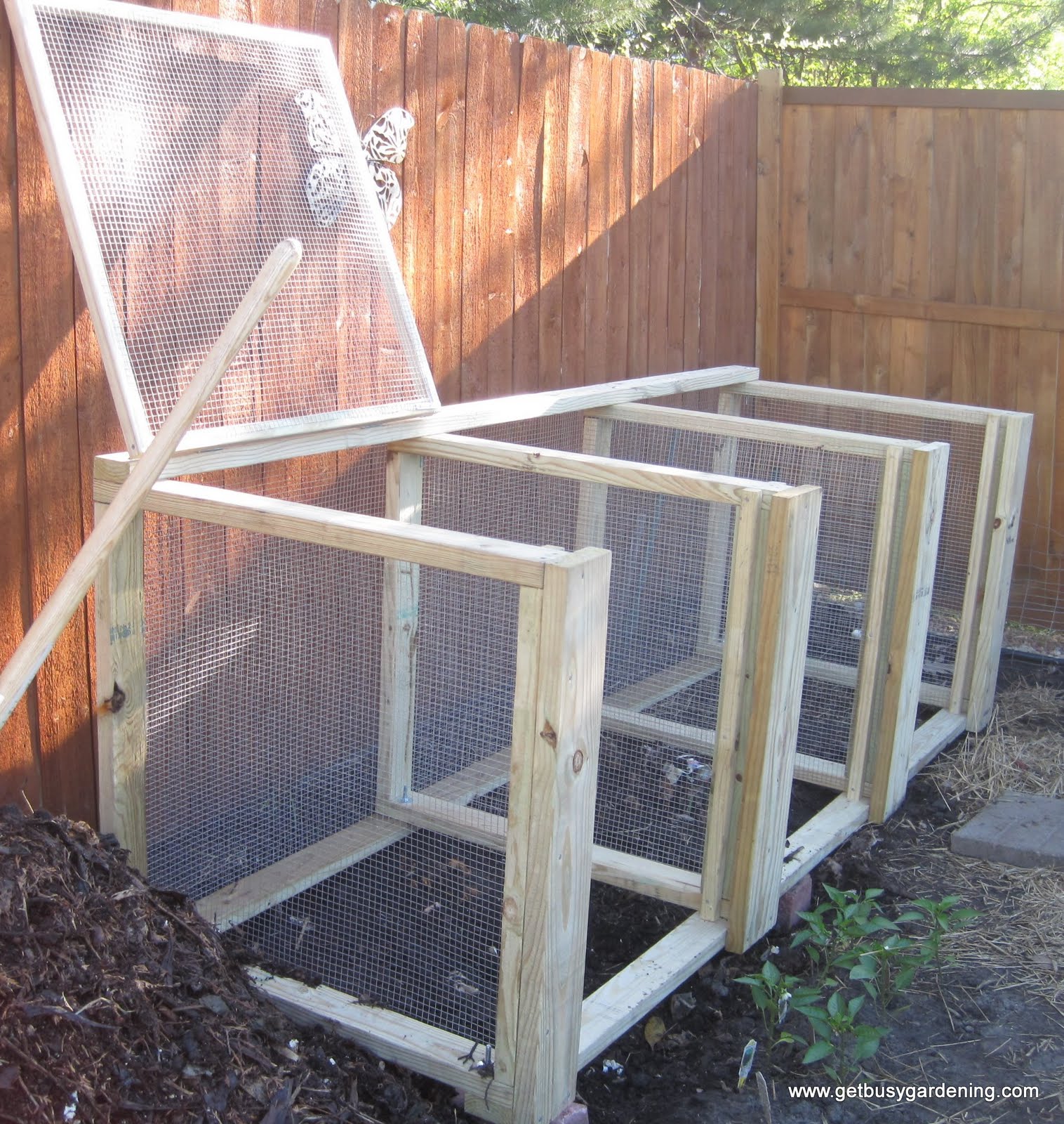 Weekend Project: Large Compost Bin - Get Busy Gardening