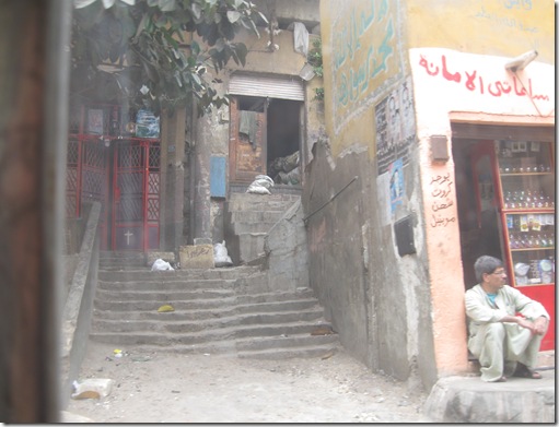 Garbage City 077