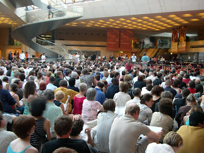 In attesa del concerto al Louvre