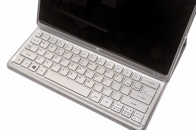 Spesifikasi Harga Acer P3-171 Ultrabook Hybrid Terbaru