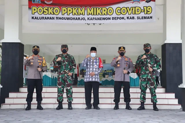 Panglima TNI dan Kapolri Tinjau Pelaksanaan PPKM Skala Mikro di Yogyakarta