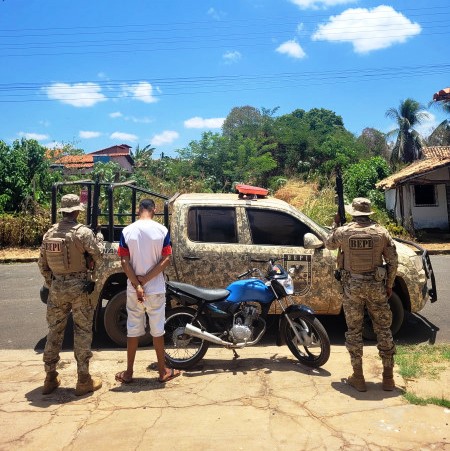 Polícia Militar do Piauí apreende veículo com suspeita de adulteração em Joaquim Pires