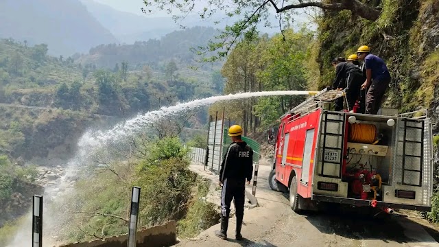 कूड़ा डंपिग जोन में लगी आग, फायर कर्मियों ने बुझाया