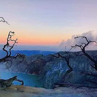 ijen volcano banyuwangi