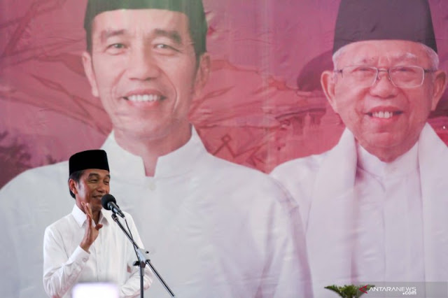 Kampanye terbuka, Jokowi gelorakan semangat "Waja Sampai Kaputing"