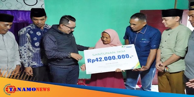 Sampaikan Duka Mendalam, Bupati Eka Putra Serahkan Santunan BPJS Ketenagakerjaan Kepada Ahli Waris