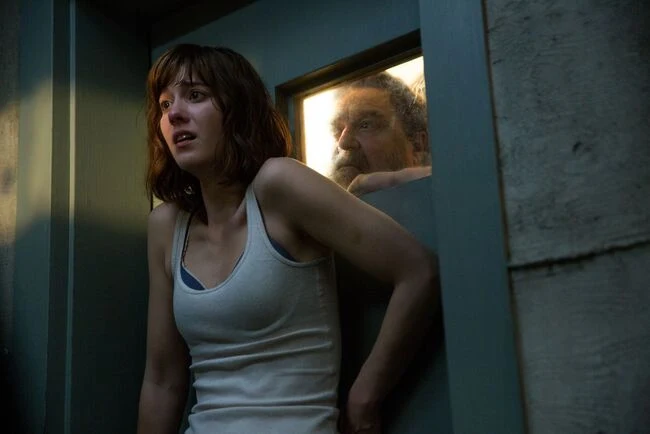 Rua Cloverfield, 10 (2016)