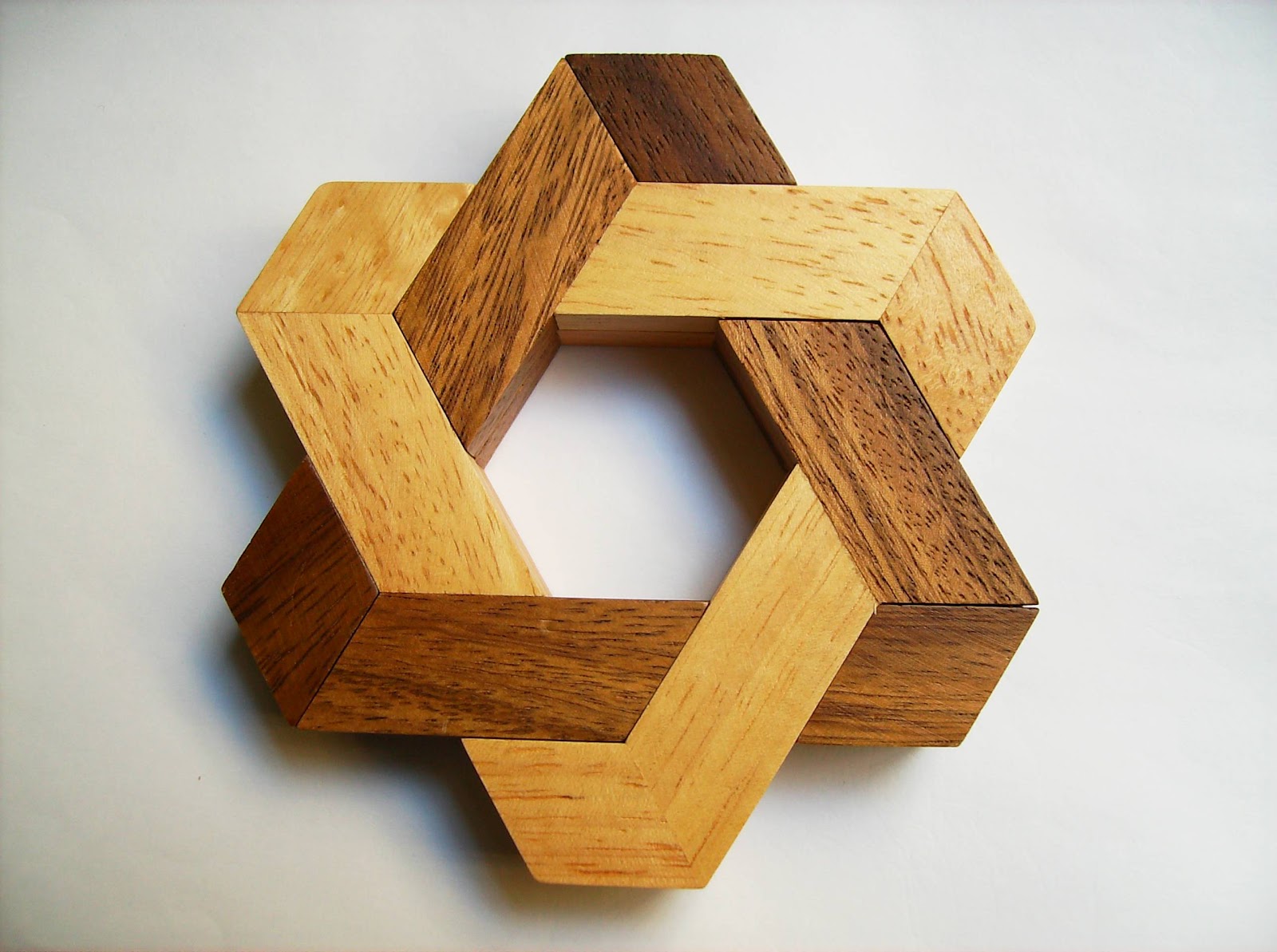 Gabriel Fernandes' Puzzle Collection: Star of David by Philippe Dubois