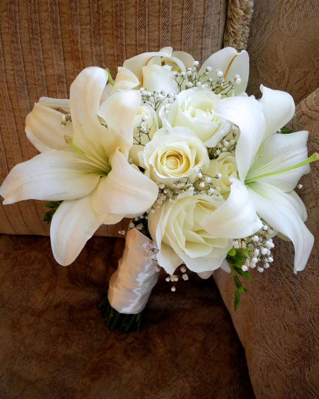 The Flower Girl Blog: white bridal bouquet