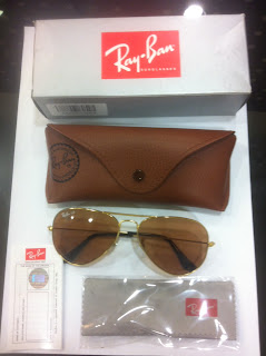 Fake Lenskart.com RayBan Aviator 001/4I package