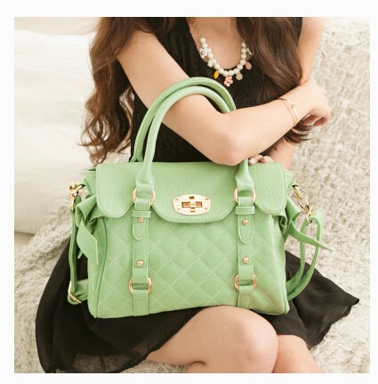 http://www.lovelyshoes.net/Message-bags-for-gilrs-plaids-design-fashion-graceful-bag-TW-3776-g110739.html