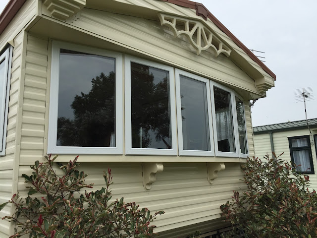 static caravan double glazing windows and doors in France 