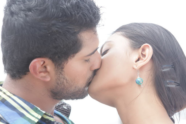 Nikitha Narayan kissing pics