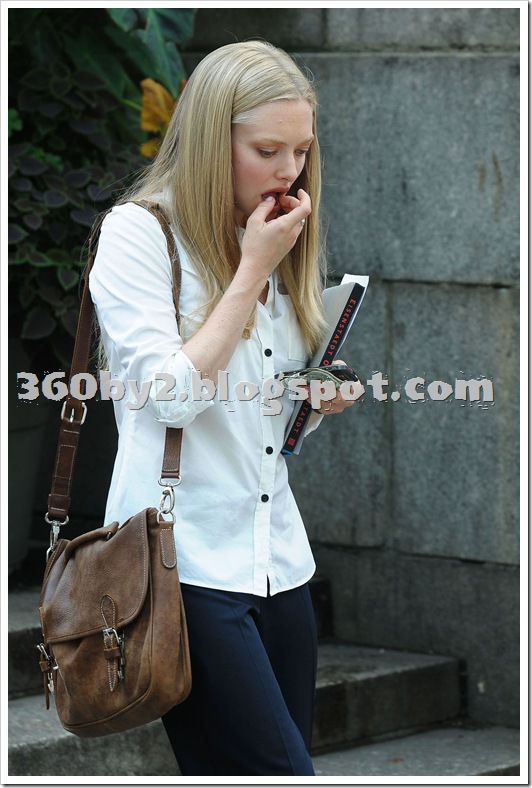 Amanda Seyfried On Set Of 'Letters To Julia'
