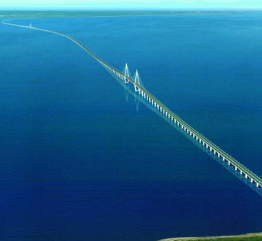 World's_Longest_cross_sea_Hangzhou_Bay_Bridge_in_China