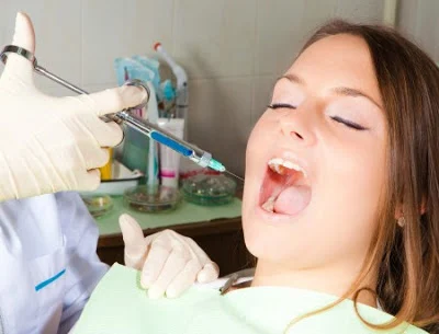 Trường hợp răng cửa bị sâu bên trong khắc phục ra sao? 2