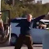 [Video] Σοκαριστικό: Αστυνομικοί χτύπησαν με taser ηλικιωμένο που στεκόταν με τα χέρια ψηλά!
