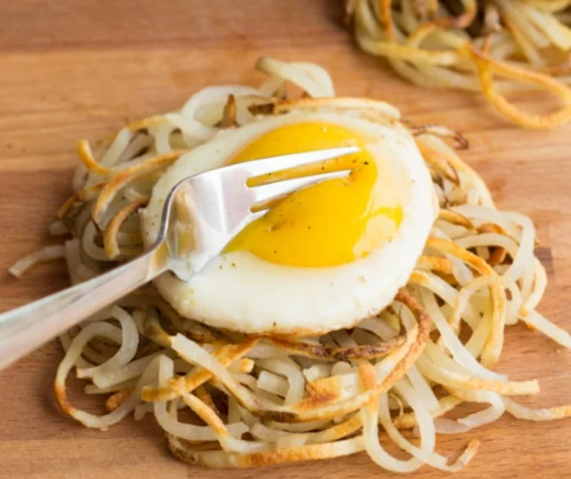 POTATO NOODLE HASH BROWNS