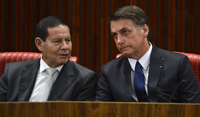 TSE julga ação que pede a cassação da chapa de Bolsonaro e Mourão