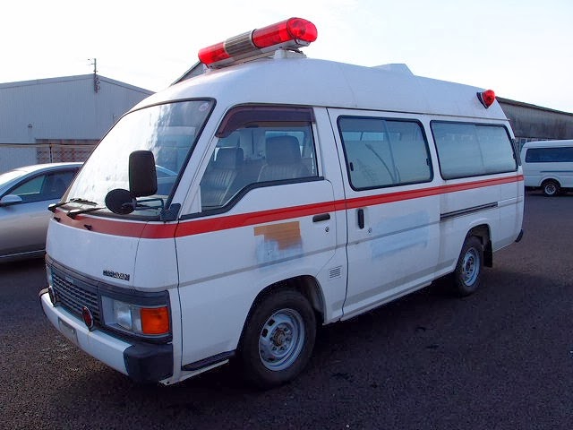 19550TCN5 1991 Nissan Caravan Ambulance