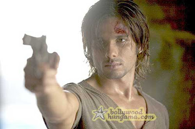 Kaminey Movie