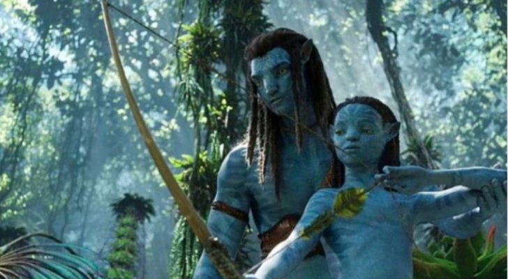 A new teaser for the movie Avatar, in its second part, reveals some of its story-video A new trailer for the second part of the movie Avatar: The Way of Water has reached more than half a million views, and the second part highlights the problems besieging the Navi people, the dangers they faced to keep each other safe, and the battles they fight to stay alive. alive, and the tragedies they endure.  The cast of the much-anticipated Avatar includes Sam Worthington, who plays Jake, and Zoe Saldana, who plays Netery. The trailer begins with a scene under the ocean waves showing some amazing sea creatures, including colorful jellyfish, whales and big winged fish, and Jake trying to teach his daughter to fish with a bow and she says to him, "Dad, you know I think I'm crazy but I feel it here. I hear the beats." Her heart. She is very close," to ask her: What is the sound of her heartbeat? Before you answer him: "Colossal." The teaser also shows the indigenous Na'vi people of Pandora fighting with what appear to be humans using advanced technology and armed "mechanical suits".