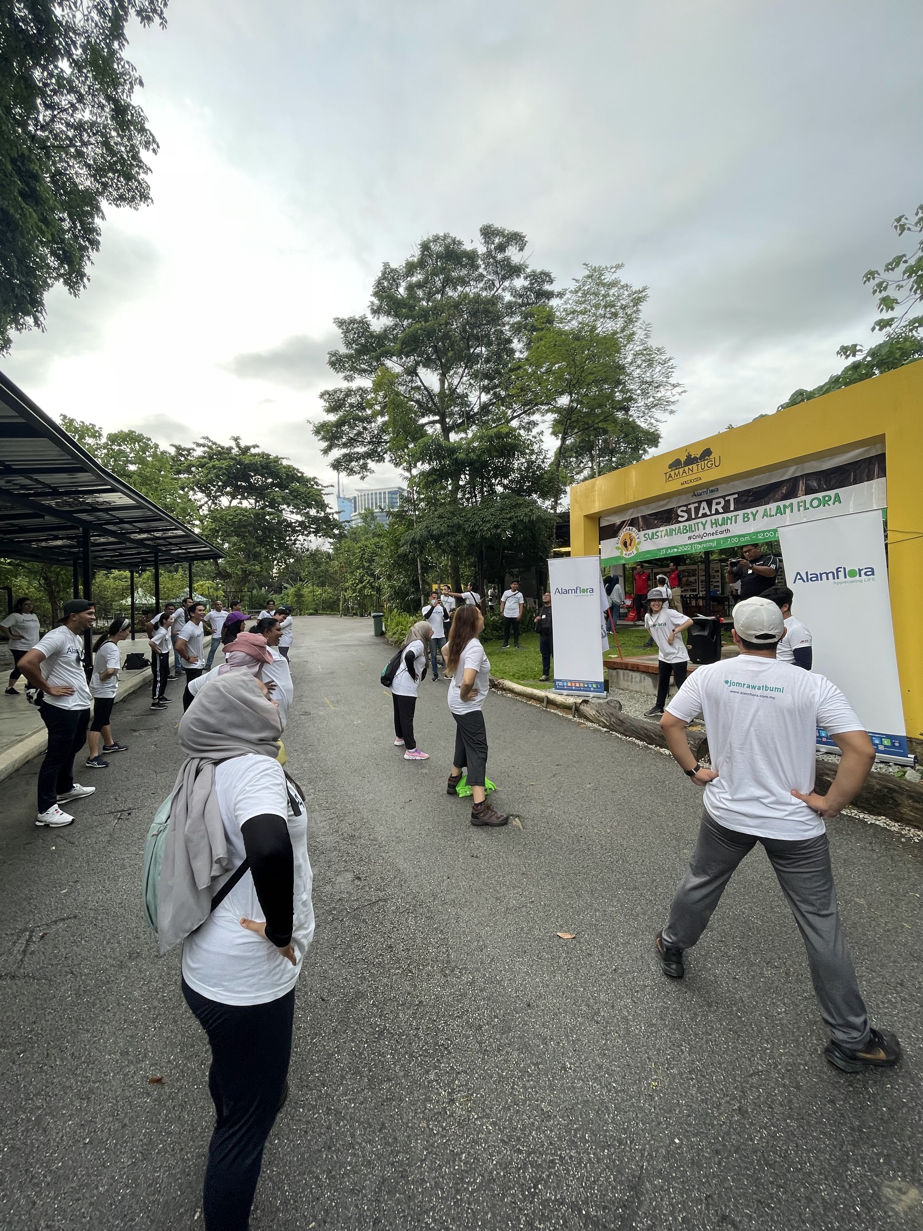 PROGRAM SUSTAINABILITY HUNT 2022 TANDA PRIHATIN ALAM FLORA UNTUK KELESTARIAN ALAM SEKITAR