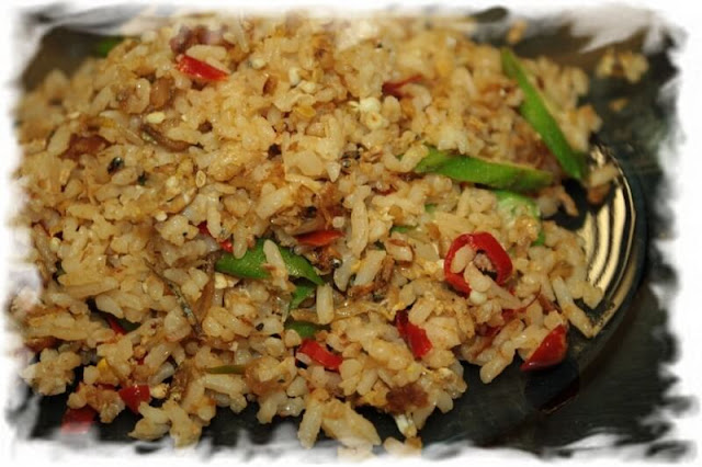 Resepi Nasi Goreng Belacan Sedap dan Menyelerakan Sangat