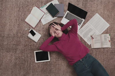 Penyebab mahasiswa stres akibat banyak tugas kuliah