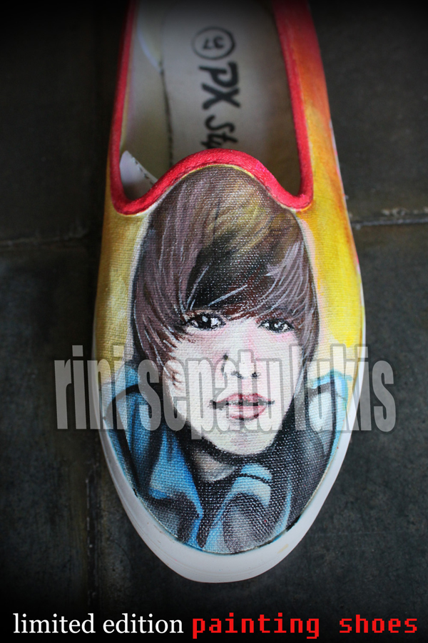 Painting Shoes  Justin Bieber