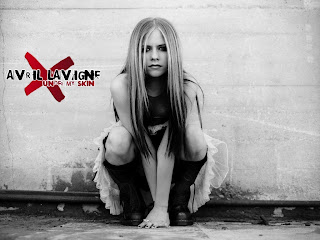 Free non watermarked wallpapers of Avril Lavigne at Fullwalls.blogspot.com