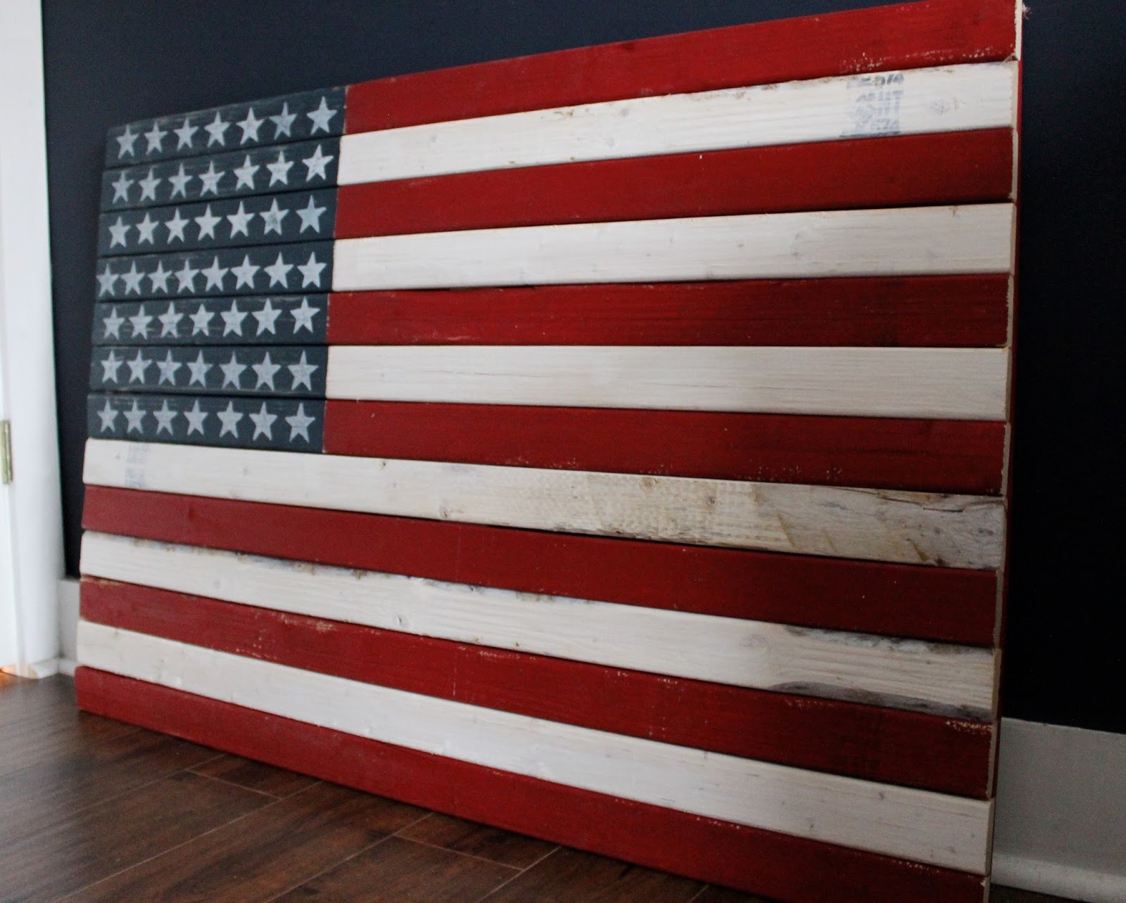 The Yellow Cape Cod: How To Make A DIY Rustic American Flag