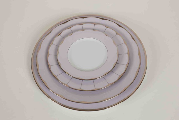 Haviland Illusion Lavande Charger[1]