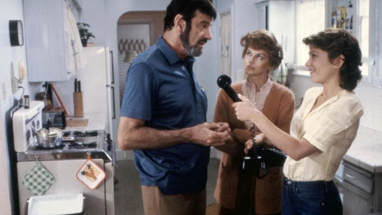 I Ought to Be in Pictures 1982 online 1080p