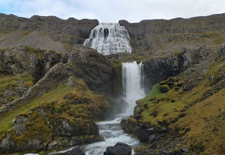 Cascada de Strompgljúfrafoss. Fiordos del Oeste, Islandia. West Fjords, Iceland.