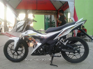 Honda Sonic 150R Tampak Samping