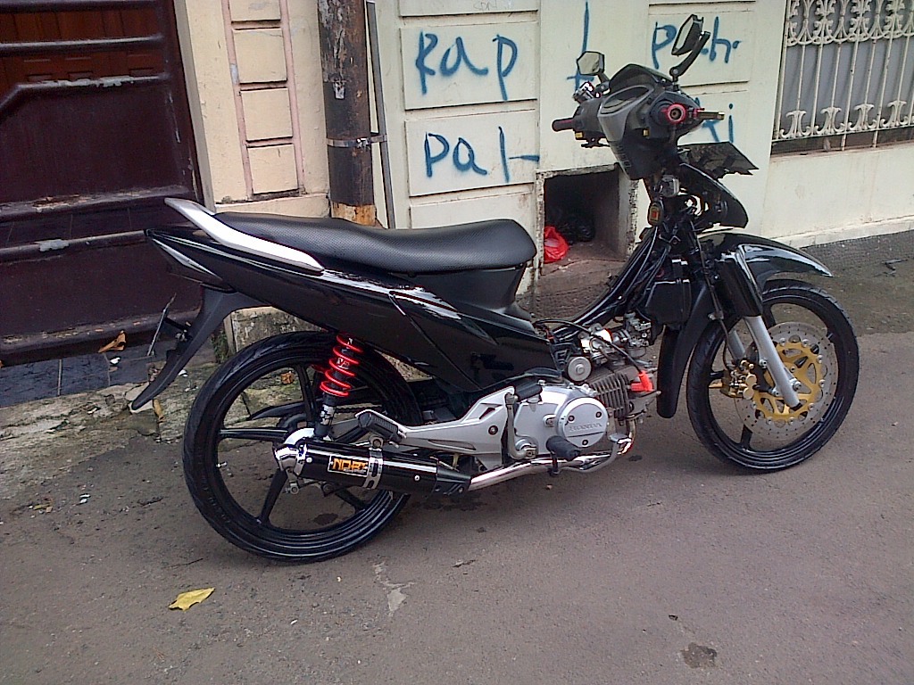 Koleksi Ide Modifikasi Motor Supra X125 Road Race Terupdate