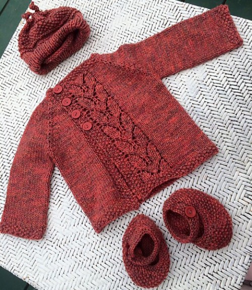 Leaf Love Baby Sweater - Free Pattern 