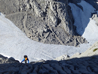 Escaladas en el macizo occidental de picos de europa , Fernando Calvo Guia de alta montaña UIAGM